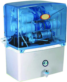 सेमी ट्रांसपेरेंट मॉडल वाटर प्यूरीफायर