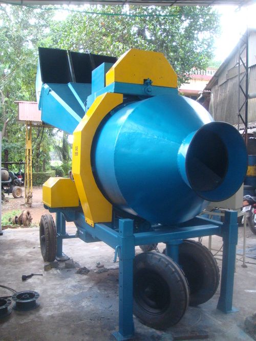 5CFTa   Concrete Mixer With Road Wheels And Motor