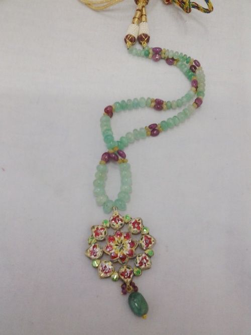 Multicoulur Beads Necklace With Pendent