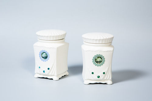 White Jar Candles (Fragrant)