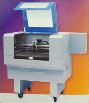 Yuming Camera Laser Cutting Machine