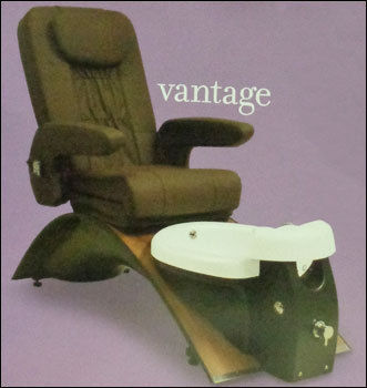 Vantage Salon Chair