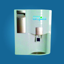 कॉम्पैक्ट वाटर प्यूरीफायर