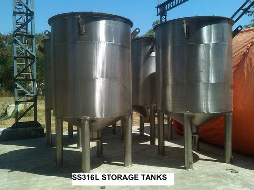 S.S. 316 L Storage Tanks