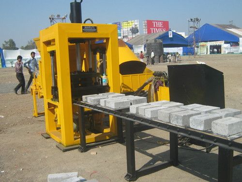 Automatic Fly Ash Brick Making Machine - Size 9"x4"x3", Capacity 14400 Blocks per 8 hrs, 90 Ton Force | PLC Logic Control, Robust Structure, No Skilled Labor Required, Efficient Hydraulic Mechanism