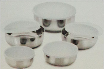 Serve And Store Bowl With Plastic Lid