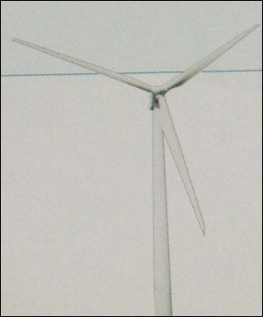 Horizontal Axis Solar Wind Turbine