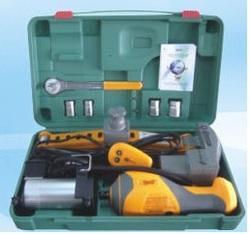 Multifunction Car Tyre Change Kit