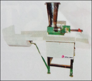 Plastic Cap Closing Machine