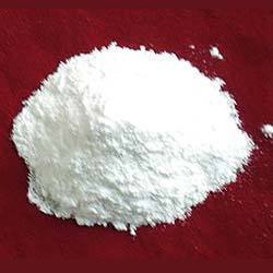 Hydrated Lime - Powder Form, White Color | Basic Refractory, Reversible Dimensional Stability, Minerals