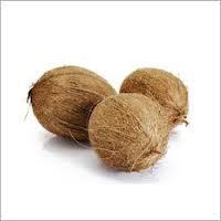 Husked Coconuts - Fresh, High-Quality Natural Coconuts | Versatile Ingredient for Various Dishes