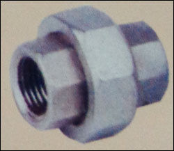 Threaded Union For Pipe