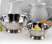 Metal Colander - Stainless Steel Mirror Finish | Non-Sticky Base, Ergonomic Handles for Perfect Grip