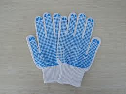 Dotted Gloves