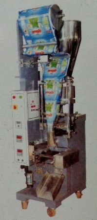 F.f.s. (Pneumatic) Machine With Cup Filler And Vibrator Feeder