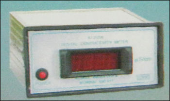 Digital Conductivity Meter