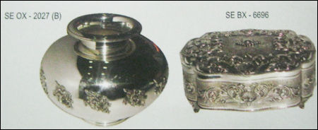 Silver Earthen Pot