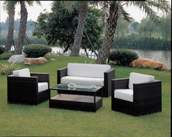 Attractive Garden Outdoor Sofa Set