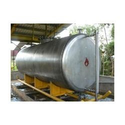 Stainless Steel Storage Tank - High Grade Stainless Steel, Compliant with Industry Standards