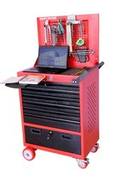 हैंगिंग टूल के लिए छिद्रित पैनल के साथ 6 दराज और केबिन के साथ रोलिंग वर्क स्टेशन