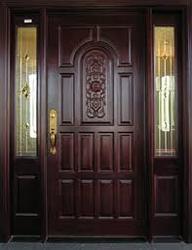  स्टाइलिश लकड़ी के दरवाजे