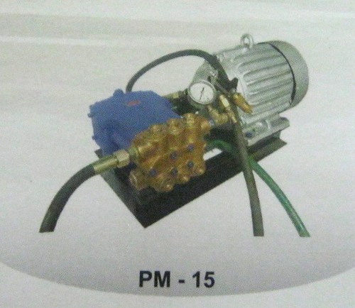 हाई एंड लो प्रेशर प्लंजर पंप (Pm-15)