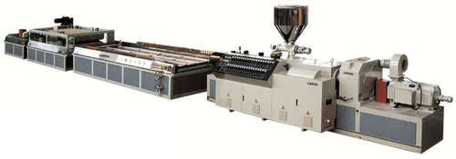 पीई, पीपी और लकड़ी, पीवीसी और लकड़ी (फोमेड) पैनल एक्सट्रूज़न लाइन