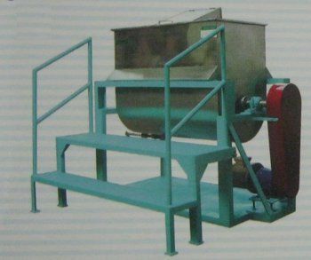 Ribbon Blender With Platform