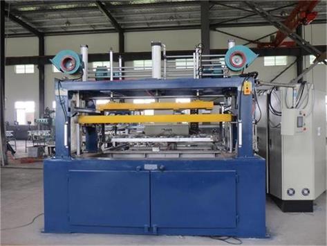 Single Station Vacuum Thermoforming Machine