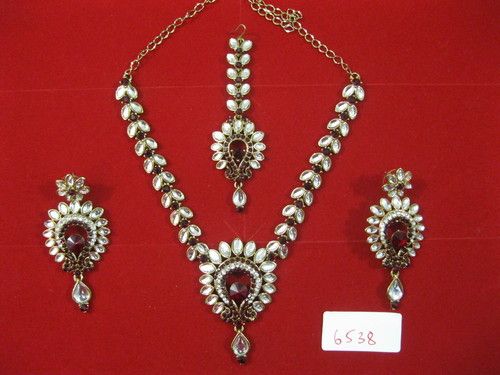 Necklace Set