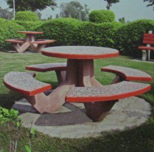 Concrete Round Table With 4 Bench