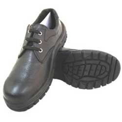 Exporter of Safety Shoes from Dewas by 