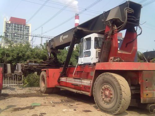 Reconditioned Kalmar 45 Ton Reach Stacker