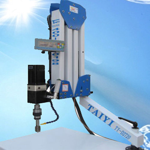 Hypalon Rubber Servo Tapping Machine