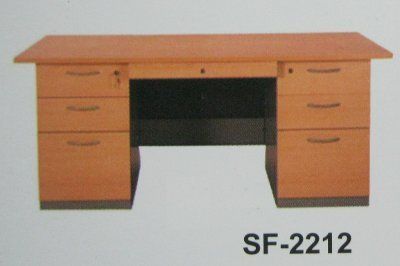  SF2212 कंप्यूटर टेबल 