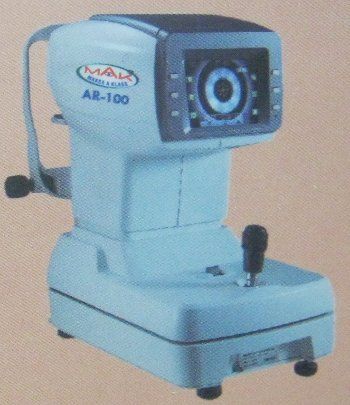 AR 100 Auto Click Refractometer with Data Cord Function