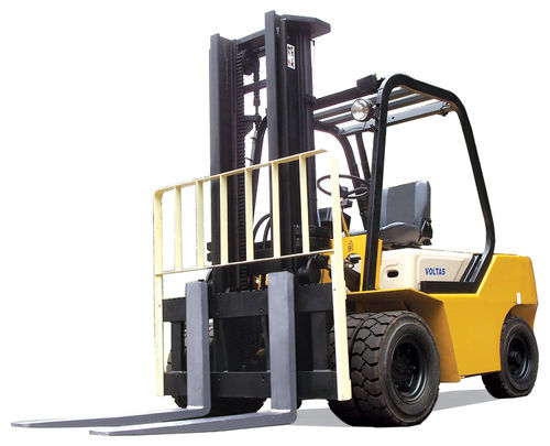 Manual Transmission with Fluid Coupling Diesel Powered Forklift (Upto 5T)