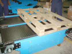 3 Strand Chain Conveyor With Pallet