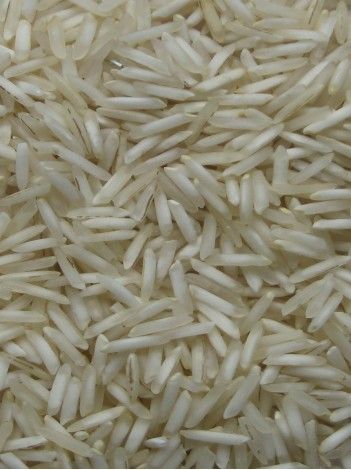  1509 कच्चा सफेद बासमती चावल