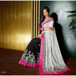 हाफ ब्लैक एंड हाफ व्हाइट डिज़ाइनर साड़ी