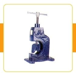 Open Type Pipe Vice