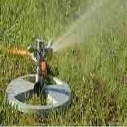 Lawn Sprinkler By Aaron India