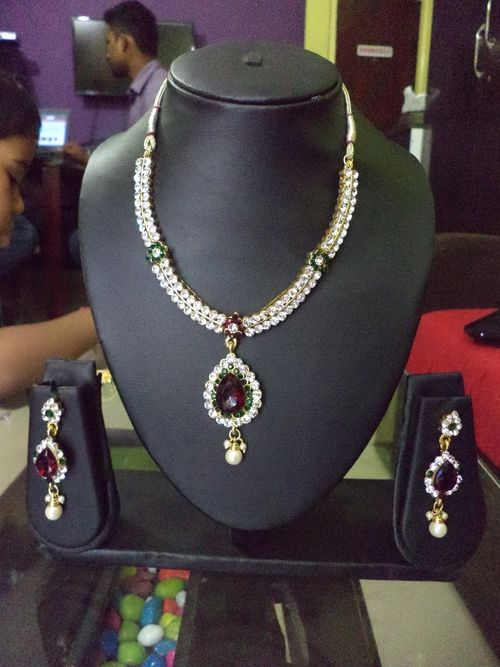 Fancy Diamond Necklace Set