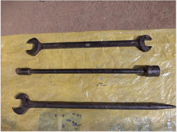 Fish Bolt And Box Spanner