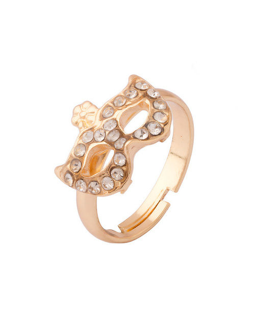 Statement Ring With Shiny CZ Over Eye Mask Shaped Motif