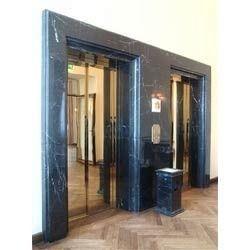 Showroom Lifts