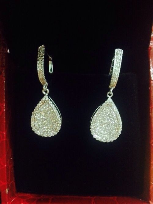 Diamond Earrings Diamond Carat Weight: 1.11 Carat