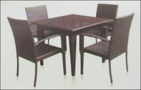 Square Dining Table With Chairs (GC-10)