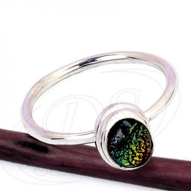 925 Sterling Silver Ring With Dichoric Glass Application: For Indicators