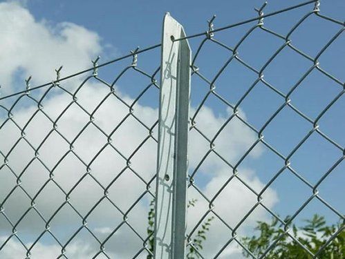 Chain Link Fencing - Premium Quality Material, Advanced Technology, Versatile Applications